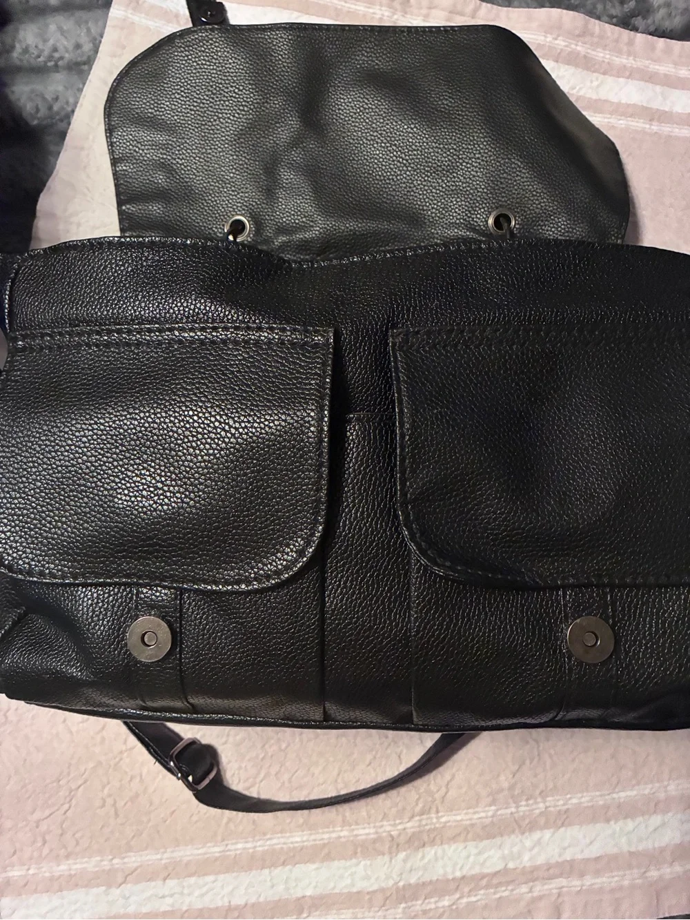 Black Men/ Women Skull Accent Messenger Bag